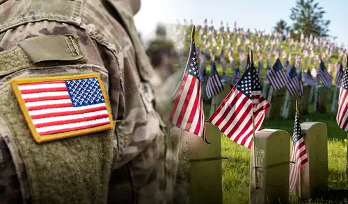 El Día de los Veteranos de los Estados Unidos se celebra cada año el 11 de noviembre.
