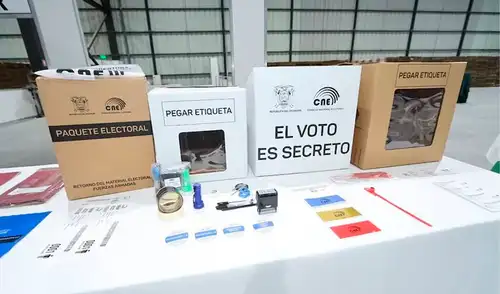 El 16 de noviembre, Ecuador realizará un referéndum y consulta popular que definirá el futuro del país.