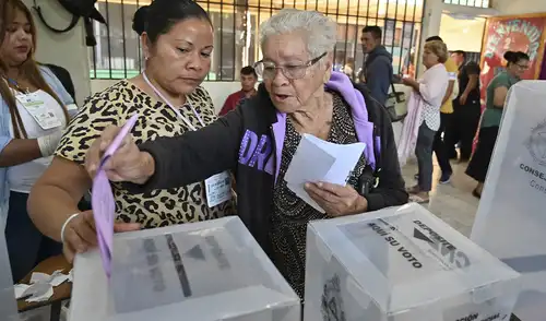 Más de 6.5 millones de hondureños votarán el 30 de noviembre. Foto: AFP Elecciones en Honduras 2025: así se elegirá al presidente, vicepresidenta y el Parlamento
