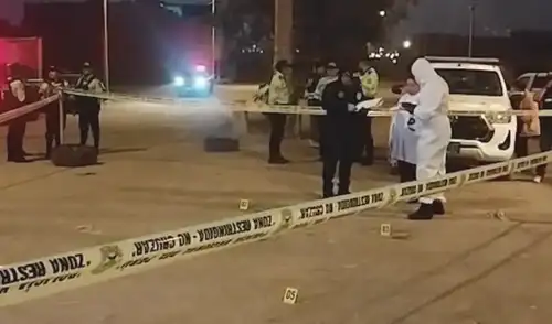 El sujeto subió a la unidad y disparó a quemarropa contra el chofer y su copiloto.