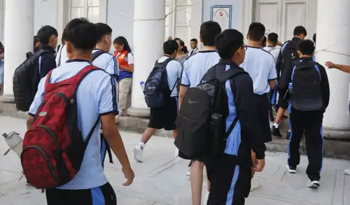 Alumnos gozarán de cuatro días de descanso por feriados largo y fin de semana en diciembre