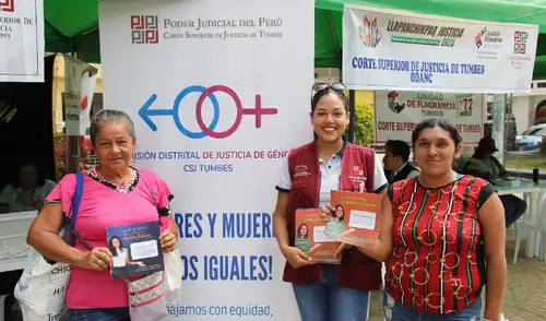 Los asistentes recibieron orientación legal y social gratuita sobre diversos temas. Fuente: Difusión.