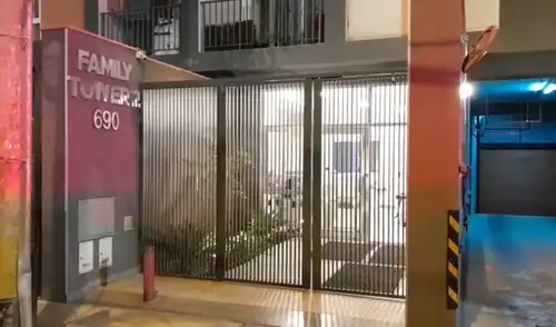 El hallazgo ocurrió en el edificio Family Tower de Breña, donde fueron encontradas sin vida un hombre y una mujer.