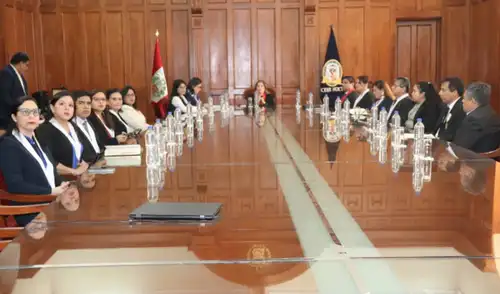 Durante la reunión, se abordaron aspectos como el flujo de trabajo y la interoperabilidad entre jueces y fiscales. Fuente: Difusión.