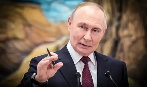 La Comisión Europea instó a Rusia a aceptar la mesa de negociaciones para terminar el conflicto con Ucrania.