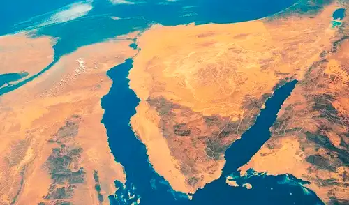 El Golfo de Suez, que divide parcialmente África y Asia, podría seguir ensanchándose. Foto: IStock