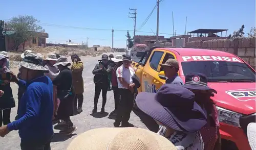 Agreden a periodista cuando realizaba una transmisión en vivo en Arequipa.