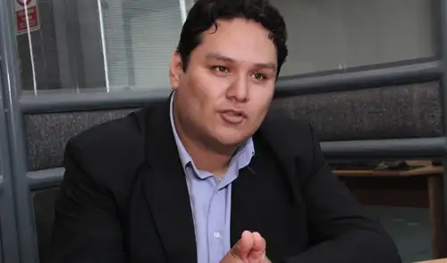 Enrique Valderrama es candidato presidencial por el APRA.