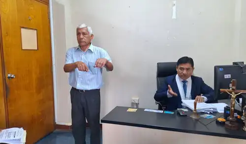 La Corte de La Libertad firma convenios para capacitar en lengua de señas a funcionaros. Fuente: Difusión. La Corte de La Libertad firma convenios para capacitar en lengua de señas a funcionaros. Fuente: Difusión.