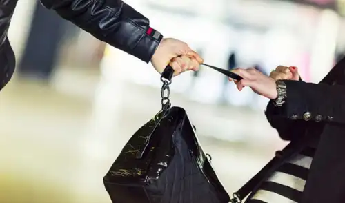 La policía logró su detención minutos después. Fuente: Difusión. La policía logró su detención minutos después. Fuente: Difusión.