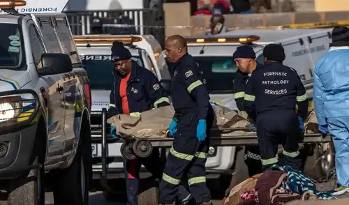 Foto referencial de un tiroteo en Sudáfrica que ocurrió en julio de 2022 y dejó al menos 19 personas fallecidas. Foto referencial de un tiroteo en Sudáfrica que ocurrió en julio de 2022 y dejó al menos 19 personas fallecidas.