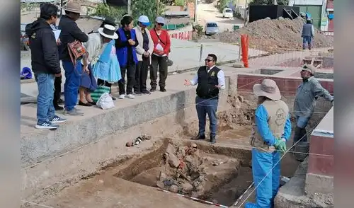 Exhumación en La Hoyada, junto al Cuartel Los Cabitos, en Huamanga. Se han recuperado un centenar de cuerpos Exhumación en La Hoyada, junto al Cuartel Los Cabitos, en Huamanga. Se han recuperado un centenar de cuerpos y muchos con signos de tortura. Crédito Ministerio Público