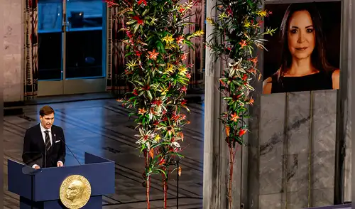 Jørgen Watne Frydnes envió un mensaje directo al dictador venezolano, Nicolás Maduro. Foto: AFP. Presidente del Comité Noruego del Nobel instó a Maduro a "renunciar" y aceptar el resultado de las elecciones en Venezuela