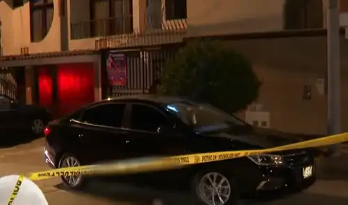Alias 'Cara de Dedo' fue atacado a disparos cuando salía con su pareja de una vivienda de Cercado de Lima. Foto: Latina Alias 'Cara de Dedo' fue atacado a disparos cuando salía con su pareja de una vivienda de Cercado de Lima.