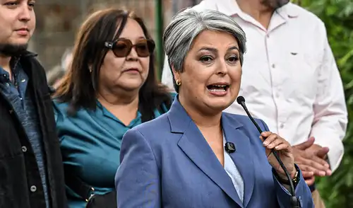 Jara se mencionó mediante redes sobre el triunfo de Kast. Foto: AFP. Jara se mencionó mediante redes sobre el triunfo de Kast. Foto: AFP.