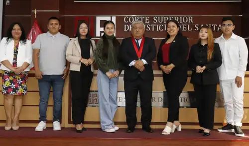 En la ceremonia, estudiantes de la Universidad César Vallejo presentaron un sketch. Fuente: Difusión. En la ceremonia, estudiantes de la Universidad César Vallejo presentaron un sketch. Fuente: Difusión.