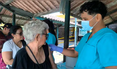 La vacunación está dirigida a mayores de 3 años. Foto: Yazmín Araujo, La República