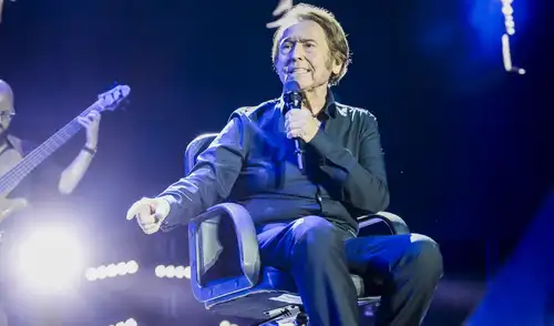 Cantante Raphael cuenta con 82 años.