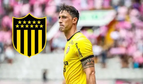 Peñarol estaría próximo a anunciar a Sebastián Britos como nuevo refuerzo. Foto: composición LR/Instagram Peñarol estaría próximo a anunciar a Sebastián Britos como nuevo refuerzo. Foto: composición LR/Instagram