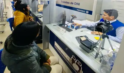 La Reniec anuncia que seis sedes de Lima contarán con horario extendido durante enero de 2026. La Reniec anuncia que seis sedes de Lima contarán con horario extendido durante enero de 2026.