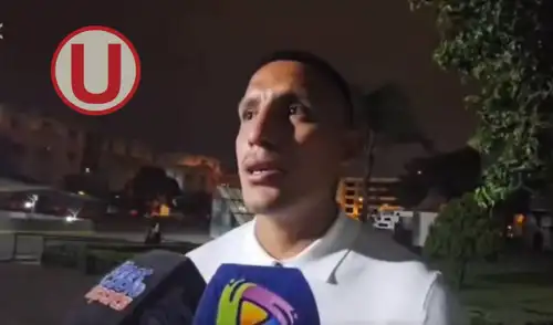 Álex Valera se emociona al ganar el premio del Mejor Jugador de Liga 1 2025.