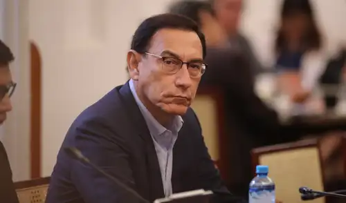 Martín Vizcarra es trasladado de emergencia.