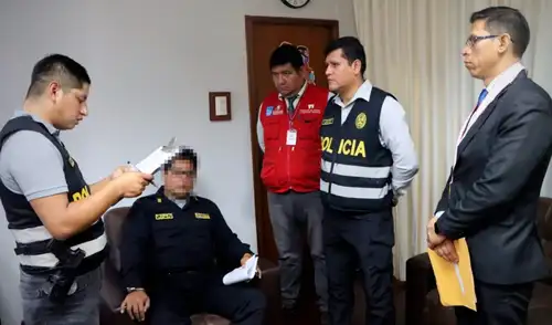 La Fiscalía incautó dos vehículos, celulares, memorias USB, laptops, droga, y otros elementos que serán clave para la investigación.