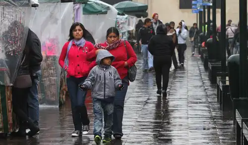 Reportan lluvia de verano en Lima Metropolitana.