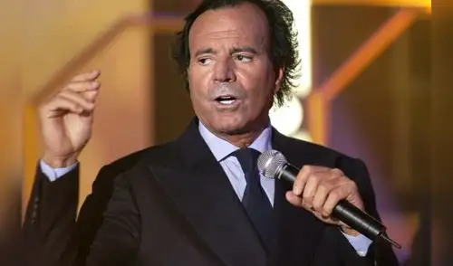 Julio Iglesias iría a los tribunales.