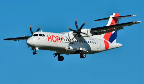 El avión, un turbopropulsor ATR 42-500 de Indonesia Air Transport, cubría la ruta Yogyakarta-Macasar cuando se interrumpió el contacto.