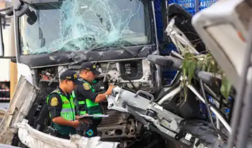 Accidente en Panamericana sur dejó 2 trabajadores de Emape muertos