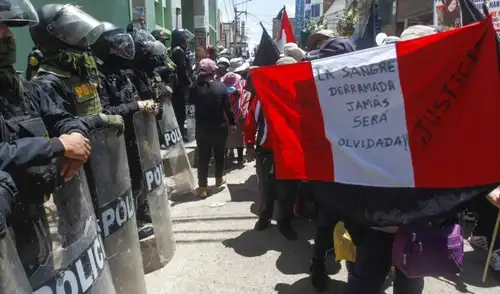 Fiscalía pide 35 años de prisión contra 2 policías en retiro por la muerte de un joven en las protestas del 2023