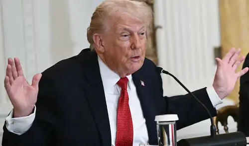 Donald Trump lanzó una advertencia contundente a Irán, afirmando que "todo el país va a volar por los aires" si hay intentos de atentar contra su vida.