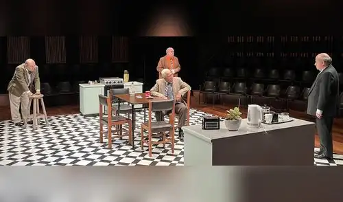 En escena: Ricardo Velásquez, Alberto Ísola, Américo Zúñiga y Alfonso Santistevan. En escena: Ricardo Velásquez, Alberto Ísola, Américo Zúñiga y Alfonso Santistevan.