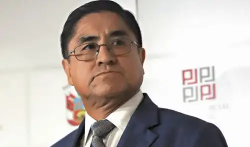 César Hinostroza seguirá con prisión preventiva: PJ ratifica medida por 36 meses. Foto: X César Hinostroza seguirá con prisión preventiva: PJ ratifica medida por 36 meses