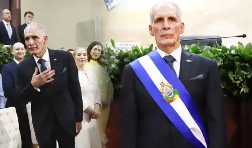 Nasry Asfura asume la presidencia de Honduras y promete “cumplir la Constitución” tras elecciones cuestionadas