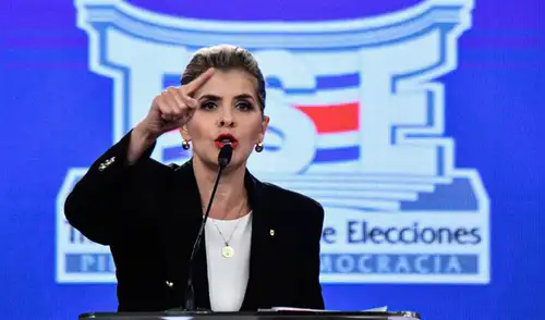 Laura Fernández, candidata oficialista en Costa Rica, lidera las encuestas previo a las elecciones del 1 de febrero