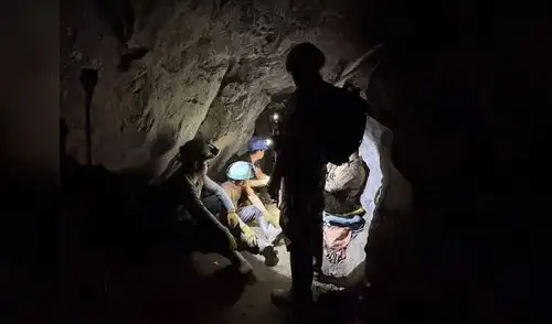 Mineros secuestrados en la mina Sanone.