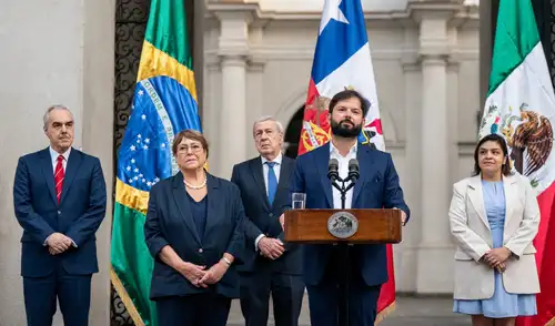 Michelle Bachelet postula para la Secretaría General de la ONU con el respaldo de Chile, México y Brasil. Michelle Bachelet postula para la Secretaría General de la ONU con el respaldo de Chile, México y Brasil.