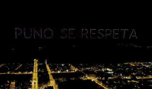 Emotivo mensaje fue proyectado en show de drones durante la Fiesta de la Candelaria.