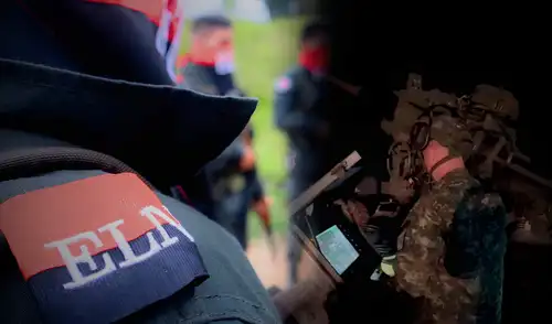 Militares colombianos matan a siete guerrilleros del ELN tras reunión entre Gustavo Petro y Donald Trump.