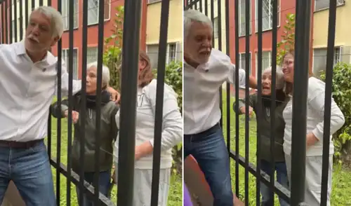 El político colombiano sufrió una descarga eléctrica mientras posaba con sus simpatizantes para un selfie.