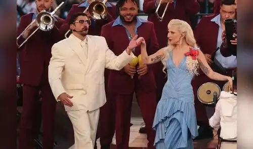 Lady Gaga con atuendo inspirado en Celia Cruz.