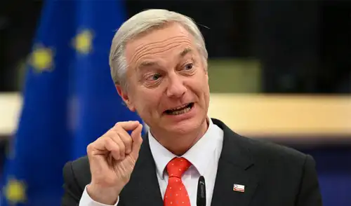 José Antonio Kast viajó a El Salvador para reunirse con Nayib Bukele y tratar temas de seguridad.