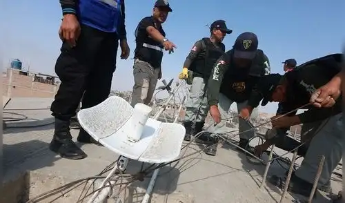 Sancionarán con prisión a quienes faciliten comunicaciones desde las cárceles