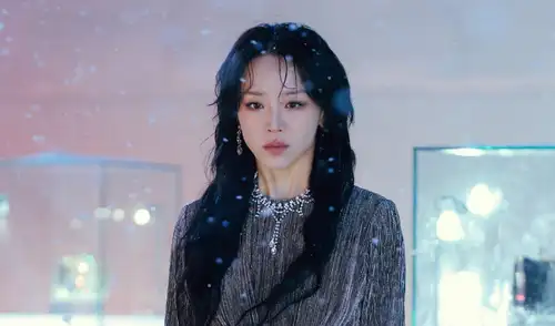 'El arte de Sarah' es protagonizado por Shin Hye Sun y Lee Joon Hyuk.