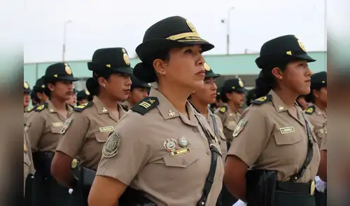 Invitan a jóvenes mujeres a postular a la Escuela de Policías en San Bartolo Invitan a jóvenes mujeres a postular a la Escuela de Policías en San Bartolo