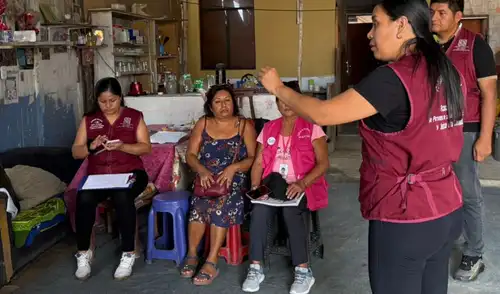 Este programa capacitará a las seleccionadas en temas legales, como derechos fundamentales y violencia familiar. Fuente: Difusión.