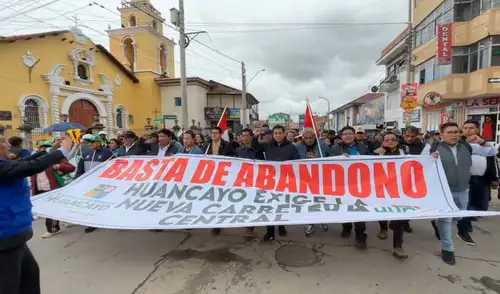Protesta en Huancayo por la ejecución de la Nueva Carretera Central y su financiamiento
