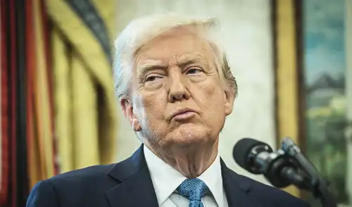 La Corte Suprema de Estados Unidos dictaminó que Donald Trump excedió su autoridad al imponer aranceles globales. Foto: AFP Corte Suprema de Estados Unidos anula los aranceles globales de Trump y limita el poder presidencial en comercio
